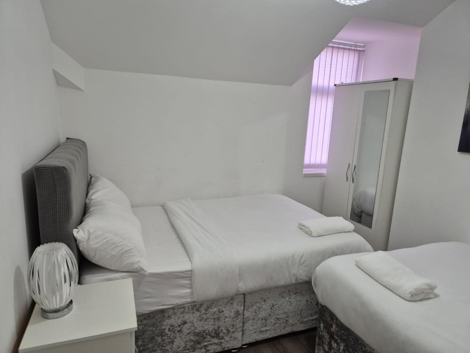 Affordably Elegant Apartments Close To Coop Live, Etihad Stadium And Manchester City Centre Экстерьер фото